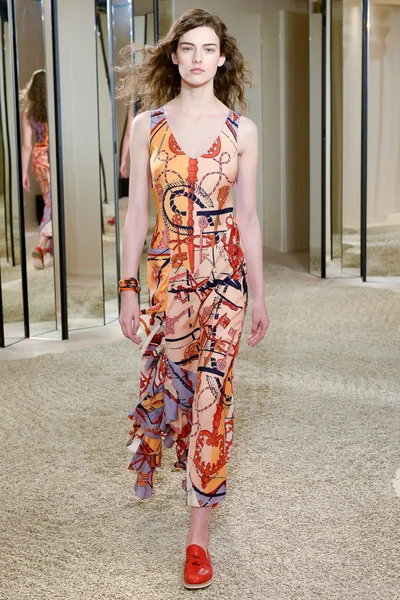 Look 30